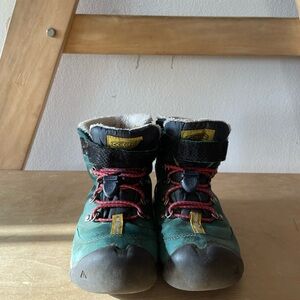 Keen Kids Teal Winter Boots Leather Thermal Waterproof